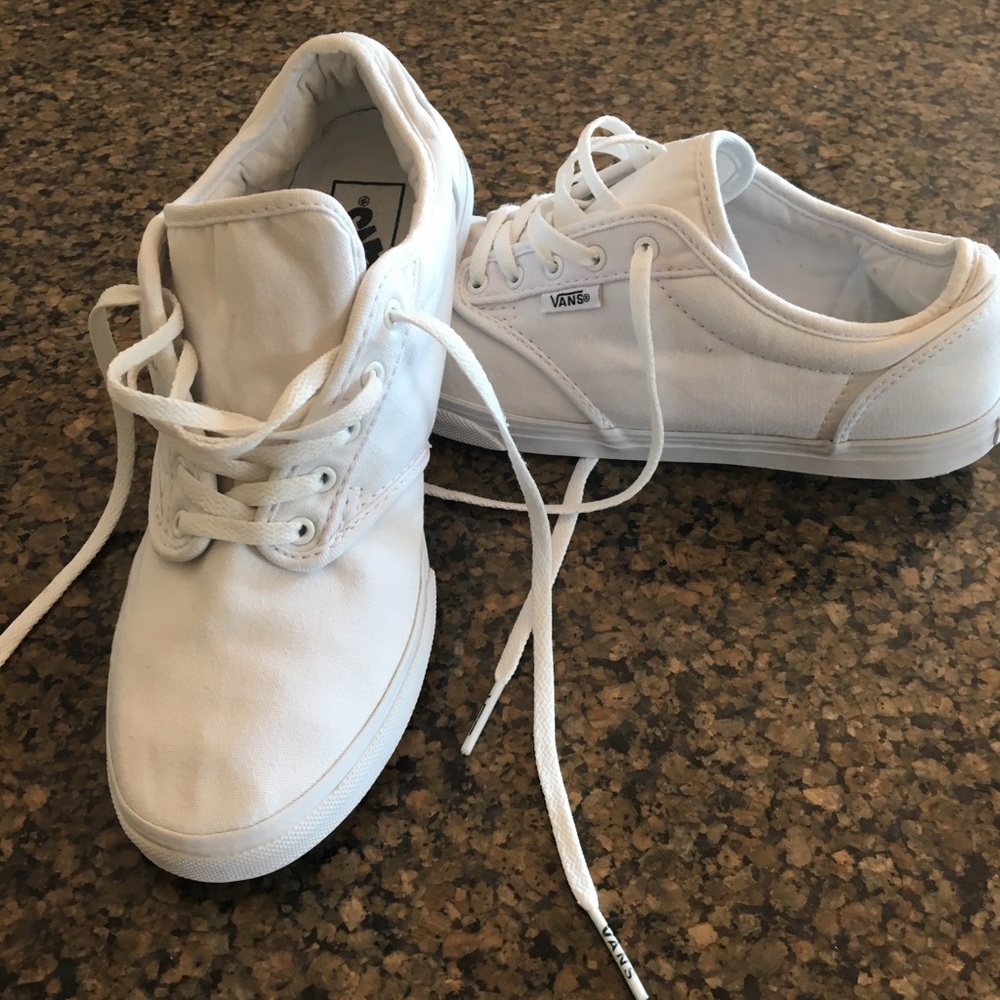 Womens Van’s tennis shoes